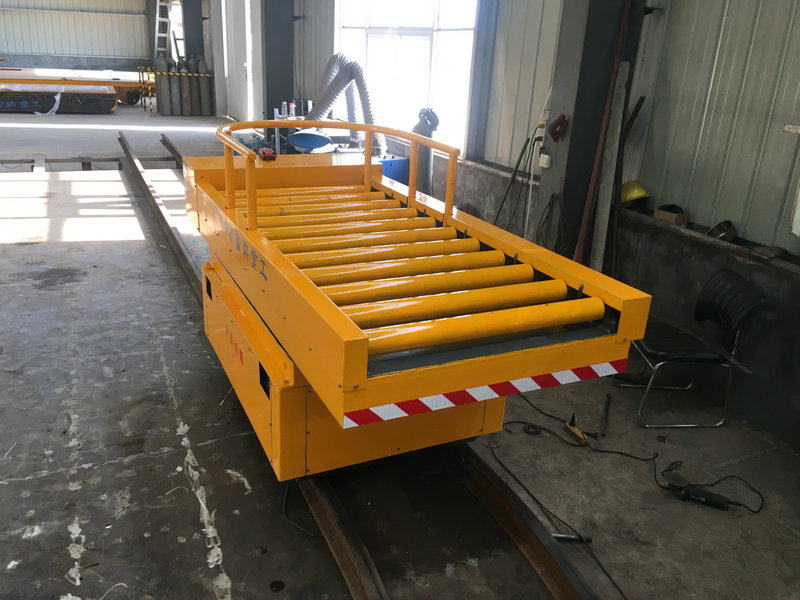 3T Ferrocarril Torne el coche eléctrico plano con ascensor
